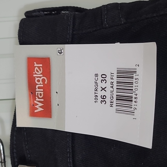 Wrangler 36 X 30- Jeans NEW Black Regular Fit Straight Leg Comfort Flex - Picture 3 of 12